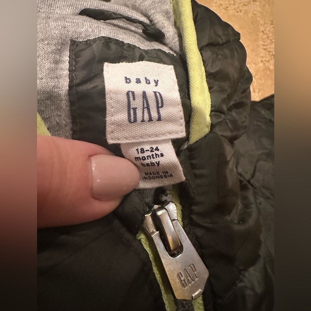 Baby gap puffer coat size 18-24 months camp green hooded insulated winter​​​​​​​ - Picture 6 of 6